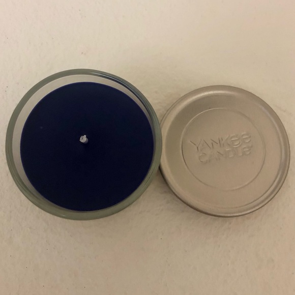 Yankee Candle Signature Tumbler Candle, Lakefront Lodge - Picture 7 of 11